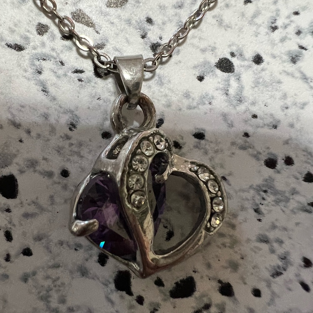 18 KRGP stamped beautiful necklace